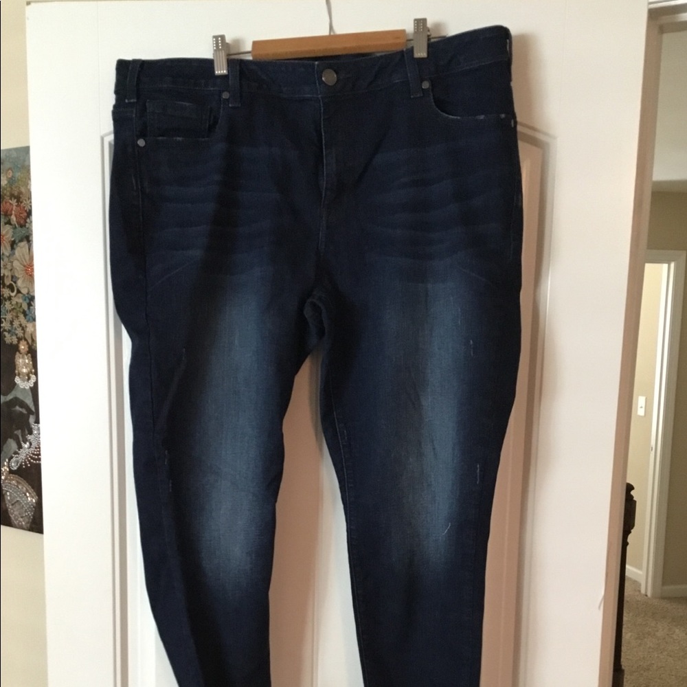 Jeans - Picture 2 of 3